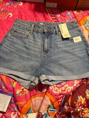 No Boundaries Light Blue Rolled Cuff Denim Shorts